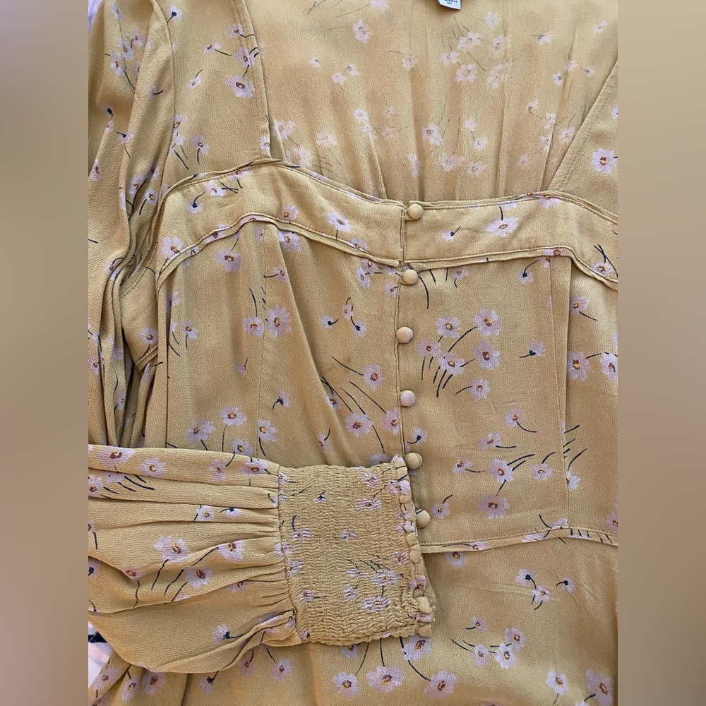 Stunning American Eagle blouse